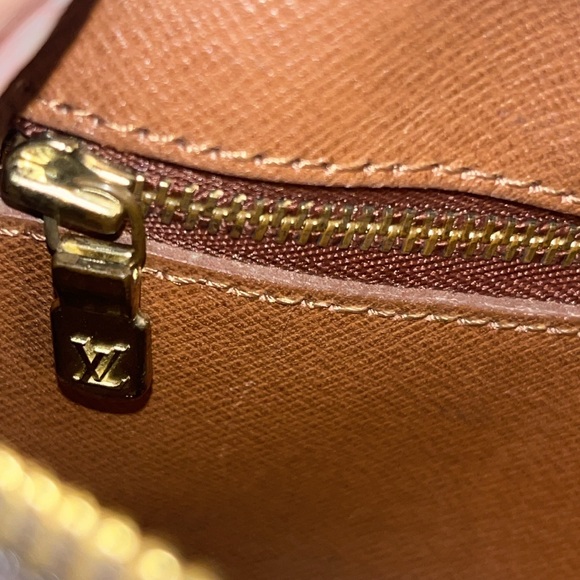 Louis Vuitton Jeune Fille Monogram Coated Canvas Leather Crossbody bag - Picture 11 of 15